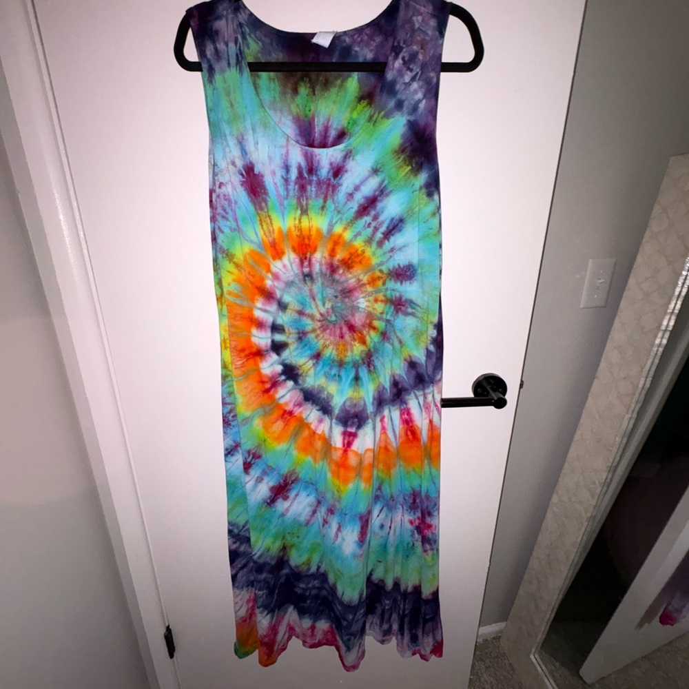 Tie-Dye Sleeveless Maxi Dress - Multi